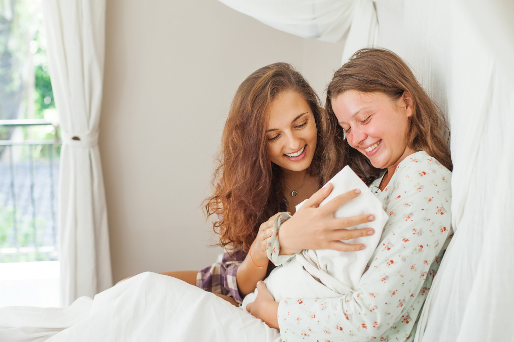 9 Κανόνες που πρέπει να Σεβόμαστε όταν επισκεπτόμαστε ένα Νεογέννητο